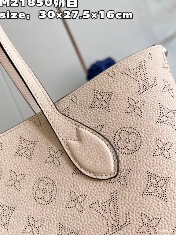 VUITTON LOUIS MM BLOSSOM 0513